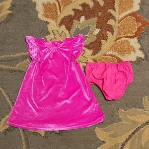 4/$20 cat and Jack velvet dress